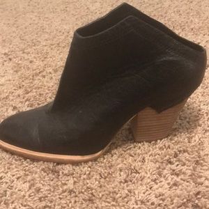 Dolce Vita Black Slide Shoes